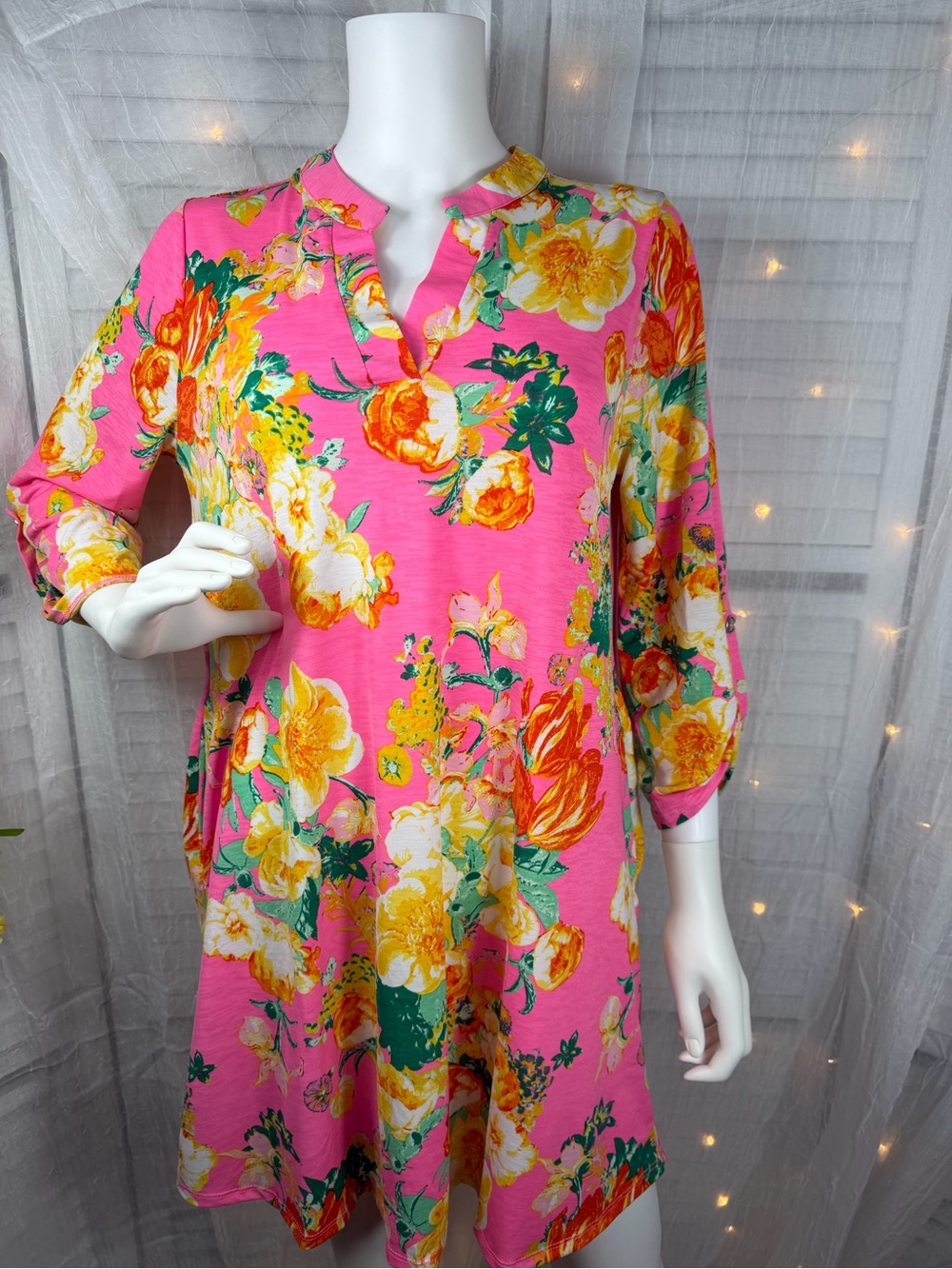 Dear Scarlett Bright Pink Floral Tunic Dress w/pockets - Picture 2 of 9